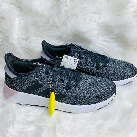 NWT Adidas Womens Questar X BYD Running Sneakers - Picture 4 of 7